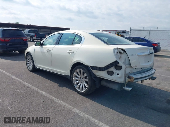 2009 Lincoln MKS z VIN 1LNHM94R59G620735, wystawiony jako IAAI lot #39793140 z przebiegiem 147 201 mil mil oraz . Historia ofert i sprzedaży dostępna na DreamBid. Obrazek 3.
