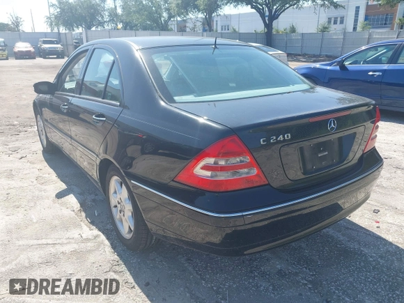 2002 Mercedes-Benz C 230/260/280/320 with VIN WDBRF61J62F195116, listed as a IAAI auction lot 42253120 with 128,492 mi miles and . Bid and sale history available at DreamBid. Image 3.
