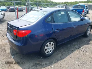 2009 Hyundai Elantra SE z VIN KMHDU46D99U597299, wystawiony jako IAAI lot #42395907 z przebiegiem 141 628 mil mil oraz . Historia ofert i sprzedaży dostępna na DreamBid. Obrazek 4.