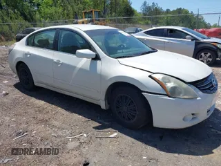 2010 Nissan Altima 2.5 S with VIN 1N4AL2AP6AN505554, listed as a IAAI auction lot 42035763 with 239,705 mi miles. Bid and sale history available at carsss.com. Image 1.