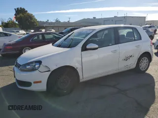 2014 Volkswagen Golf с VIN WVWDB7AJ2EW003496, выставлен на аукционе Copart как лот 75106174 с пробегом 70 509 миль миль и Чистый • Clean title. История ставок и продаж доступна на DreamBid. Изображение 1.