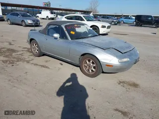 1991 Mazda MX-5 Miata Special Edition with VIN JM1NA3513M0200690, listed as a IAAI auction lot 41788082 with 284,446 mi miles. Bid and sale history available at carsss.com. Image 1.