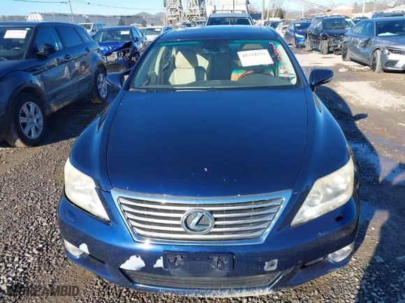 2010 Lexus LS 460 with VIN JTHCL5EFXA5005823, listed as a IAAI auction lot 41322153 with NaN miles. Bid and sale history available at carsss.com. Image 12.