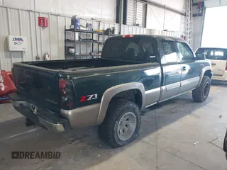2005 Chevrolet Silverado 1500 Z71 with VIN 1GCEK19B15E272187, listed as a IAAI auction lot 42001487 with 313,138 mi miles and . Bid and sale history available at DreamBid. Image 4.