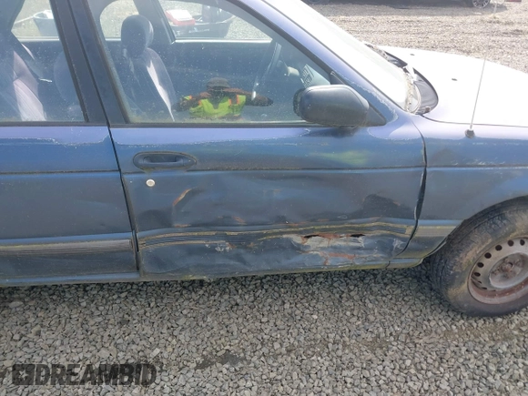 1994 Nissan Sentra with VIN 1N4EB31P0RC802479, listed as a IAAI auction lot 42568842 with 162,343 mi miles and . Bid and sale history available at DreamBid. Image 6.