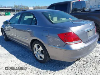 2007 Acura RL Tech Pkg with VIN JH4KB16647C002703, listed as a IAAI auction lot 41882614 with 174,713 mi miles. Bid and sale history available at carsss.com. Image 3.