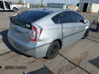 2012 Toyota Prius One with VIN JTDKN3DU3C1511936, listed as a IAAI auction lot 41981716 with 204,044 mi miles. Bid and sale history available at carsss.com. Image 4.