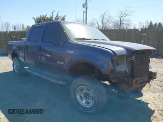 2004 Ford F-350 XL z VIN 1FTSW31P24EB06401, wystawiony jako IAAI lot #41834298 z przebiegiem 234 410 mil mil oraz . Historia ofert i sprzedaży dostępna na DreamBid. Obrazek 1.