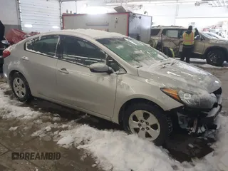 2016 Kia Forte LX z VIN KNAFK4A60G5610327, wystawiony jako IAAI lot #41605981 z przebiegiem 87 762 mil mil oraz . Historia ofert i sprzedaży dostępna na DreamBid. Obrazek 1.