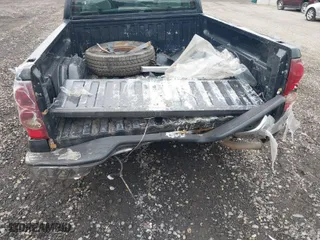 2003 Chevrolet Silverado 1500 LT with VIN 1GCEK19T63E244858, listed as a IAAI auction lot 39411224 with 192,271 mi miles. Bid and sale history available at carsss.com. Image 6.