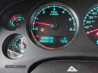 2012 Chevrolet Avalanche LTZ with VIN 3GNTKGE79CG182469, listed as a IAAI auction lot 42679724 with 306,624 mi miles and . Bid and sale history available at DreamBid. Image 15.