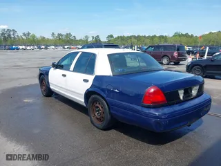 2008 Ford Police Interceptor with VIN 2FAHP71V38X172561, listed as a IAAI auction lot 41907329 with 1 mi miles. Bid and sale history available at carsss.com. Image 3.