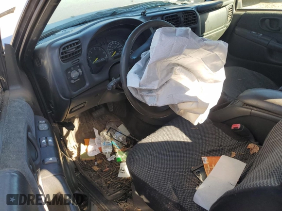 2000 GMC Sonoma SLS with VIN 1GTDT19W8Y8172036, listed as a Copart auction lot 77854974 with Not Provided miles and Salvage Title. Bid and sale history available at DreamBid. Image 8.