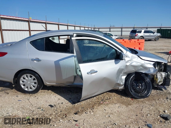 2015 Nissan Versa SV with VIN 3N1CN7AP2FL915742, listed as a IAAI auction lot 41755811 with 45,832 mi miles. Bid and sale history available at carsss.com. Image 14.