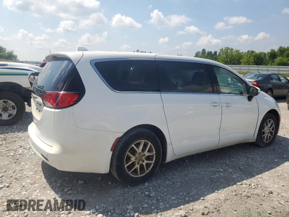 2018 Chrysler Pacifica Touring with VIN 2C4RC1DG9JR130510, listed as a Copart auction lot 63983325 with 201,474 mi miles and Clean title. Bid and sale history available at DreamBid. Image 3.