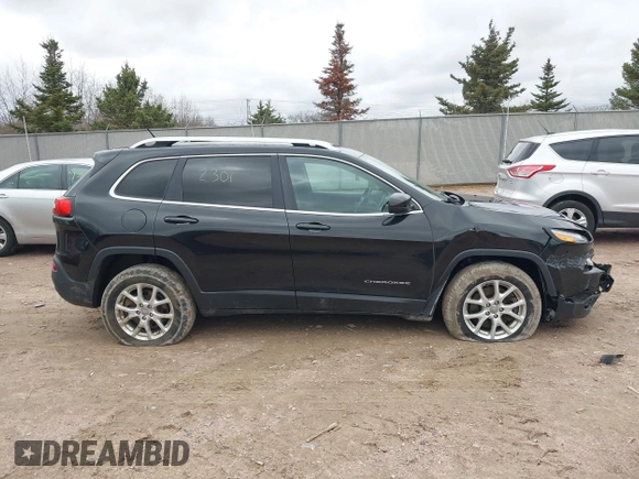 2015 Jeep Cherokee Latitude с VIN 1C4PJMCS1FW577223, выставлен на аукционе IAAI как лот 42082301 с пробегом 140 884 миль миль и . История ставок и продаж доступна на DreamBid. Изображение 13.