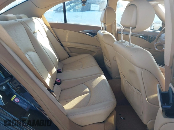 2007 Mercedes-Benz E-Class 3.5L with VIN WDBUF87X37X223280, listed as a IAAI auction lot 41379149 with 203,957 mi miles. Bid and sale history available at carsss.com. Image 8.