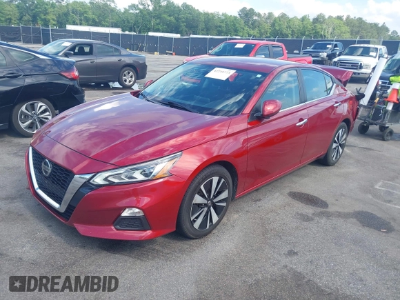 2022 Nissan Altima SV z VIN 1N4BL4DV5NN307810, wystawiony jako IAAI lot #42210773 z przebiegiem 135 459 mil mil oraz . Historia ofert i sprzedaży dostępna na DreamBid. Obrazek 2.