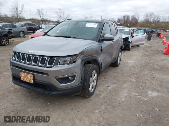 2018 Jeep Compass Latitude with VIN 3C4NJDBB1JT303009, listed as a IAAI auction lot 42012766 with 161,463 mi miles. Bid and sale history available at carsss.com. Image 2.