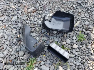 2024 Ford Bronco Black Diamond z VIN 1FMDE1BH2RLA55715, wystawiony jako Copart lot #69823114 z przebiegiem 1 476 mil mil oraz Szkoda całkowita • Salvage title. Historia ofert i sprzedaży dostępna na DreamBid. Obrazek 13.