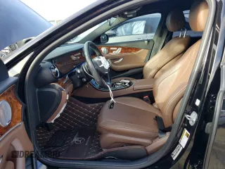 2018 Mercedes-Benz E-Class E 300 with VIN WDDZF4JB3JA312375, listed as a Copart auction lot 45075973 with 34,202 mi miles. Bid and sale history available at carsss.com. Image 7.