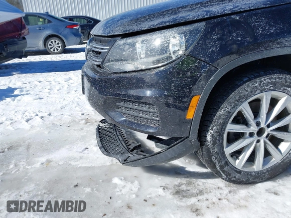 2017 Volkswagen Tiguan S with VIN WVGBV7AX7HK049500, listed as a IAAI auction lot 41632573 with 83,362 mi miles and . Bid and sale history available at DreamBid. Image 18.