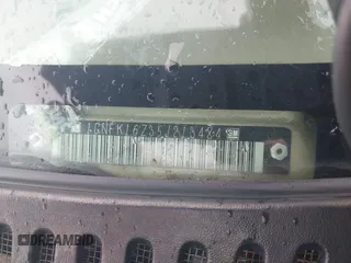 2005 Chevrolet Suburban LT z VIN 1GNFK16Z35J213484, wystawiony jako IAAI lot #42251630 z przebiegiem 384 604 mil mil oraz . Historia ofert i sprzedaży dostępna na DreamBid. Obrazek 9.