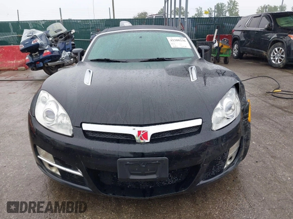 2009 Saturn Sky z VIN 1G8MN35B59Y104152, wystawiony jako IAAI lot #42308236 z przebiegiem 190 823 mil mil oraz . Historia ofert i sprzedaży dostępna na DreamBid. Obrazek 12.