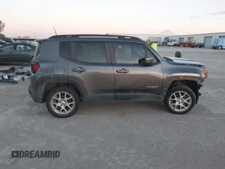 2021 Jeep Renegade Latitude with VIN ZACNJDBB0MPN13884, listed as a IAAI auction lot 40957052 with 52,023 mi miles. Bid and sale history available at carsss.com. Image 14.