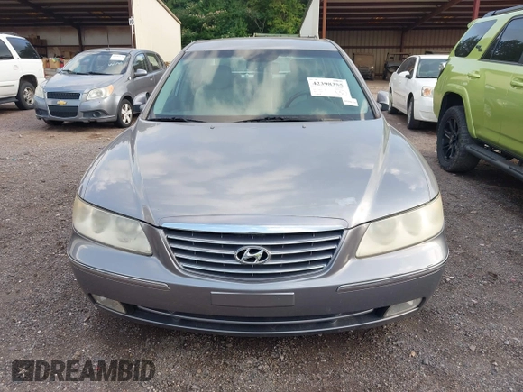 2006 Hyundai Azera SE with VIN KMHFC46F76A043396, listed as a IAAI auction lot 42398355 with 232,418 mi miles and . Bid and sale history available at DreamBid. Image 6.