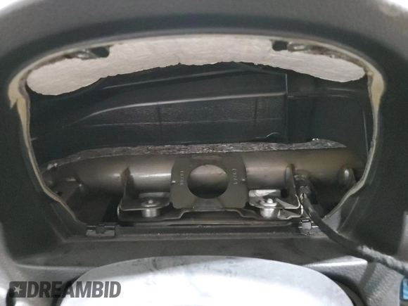 2008 BMW 3 Series M3 with VIN WBSVA93558E215296, listed as a Copart auction lot 81343534 with Not provided miles and Clean title. Bid and sale history available at DreamBid. Image 9.