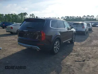 2022 Kia Telluride EX z VIN 5XYP34HCXNG263769, wystawiony jako IAAI lot #42273847 z przebiegiem 20 557 mil mil oraz . Historia ofert i sprzedaży dostępna na DreamBid. Obrazek 4.