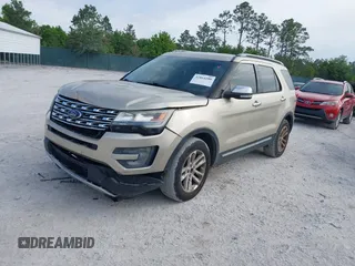 2017 Ford Explorer XLT с VIN 1FM5K7DH7HGA84857, выставлен на аукционе IAAI как лот 42064280 с пробегом 92 489 миль миль и . История ставок и продаж доступна на DreamBid. Изображение 17.