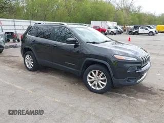 2015 Jeep Cherokee Limited with VIN 1C4PJMDB9FW680565, listed as a IAAI auction lot 42134052 with 192,728 mi miles. Bid and sale history available at carsss.com. Image 1.