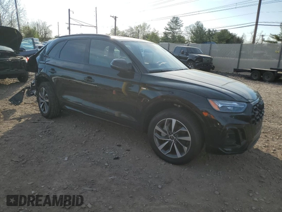 2024 Audi Q5 S line Premium z VIN WA1GAAFY6R2112201, wystawiony jako Copart lot #54532985 z przebiegiem 10 795 mil mil oraz Szkoda całkowita • Salvage title. Historia ofert i sprzedaży dostępna na DreamBid. Obrazek 4.