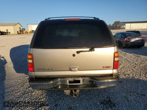 2003 GMC Yukon XL SLT with VIN 3GKEC16T53G279311, listed as a Copart auction lot 76951074 with 147,239 mi miles and Salvage Title. Bid and sale history available at carsss.com. Image 6.