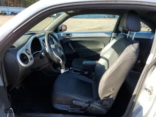2012 Volkswagen Beetle 2.5L w/Sun PZEV with VIN 3VWJP7AT6CM601249, listed as a Copart auction lot 83010944 with 97,617 mi miles and Clean Title. Bid and sale history available at carsss.com. Image 7.