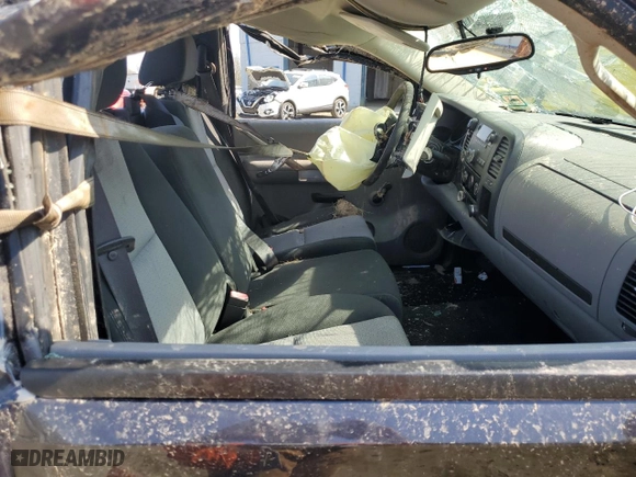 2007 Chevrolet Silverado 1500 Classic Work Truck with VIN 1GCEC14X17Z650388, listed as a Copart auction lot 46940164 with 0 mi miles and Salvage Title. Bid and sale history available at carsss.com. Image 10.