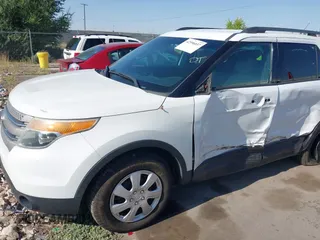 2013 Ford Explorer z VIN 1FM5K8B87DGC26272, wystawiony jako IAAI lot #42596037 z przebiegiem 172 000 mil mil oraz . Historia ofert i sprzedaży dostępna na DreamBid. Obrazek 6.