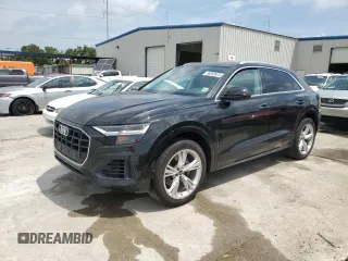 2022 Audi Q8 Premium z VIN WA1AVBF11ND020639, wystawiony jako Copart lot #58058925 z przebiegiem 21 987 mil mil oraz Szkoda całkowita • Salvage title. Historia ofert i sprzedaży dostępna na DreamBid. Obrazek 1.