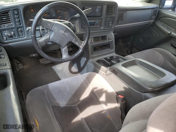2007 GMC Sierra 2500HD Classic SLE1 with VIN 1GTHK29D37E106700, listed as a Copart auction lot 51186525 with 392,749 mi miles and Salvage Title. Bid and sale history available at carsss.com. Image 8.