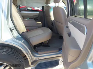 2005 Mercury Mountaineer Convenience with VIN 4M2DU66W15UJ08917, listed as a IAAI auction lot 41353920 with 80,362 mi miles. Bid and sale history available at carsss.com. Image 8.