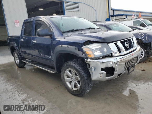 2010 Nissan Titan XE with VIN 1N6AA0EJ8AN313124, listed as a Copart auction lot 82052444 with 160,023 mi miles and Salvage Title. Bid and sale history available at carsss.com. Image 4.