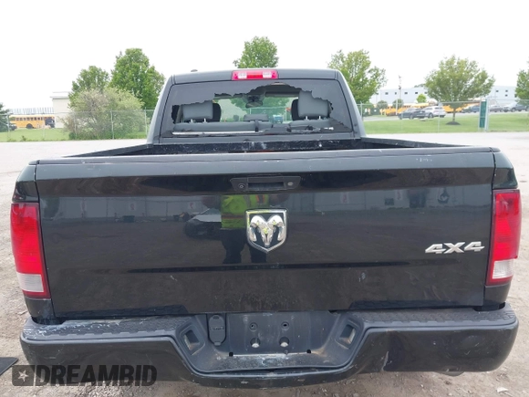 2018 Ram 1500 Express with VIN 1C6RR7FG7JS167415, listed as a IAAI auction lot 42395246 with 113,236 mi miles and . Bid and sale history available at DreamBid. Image 16.
