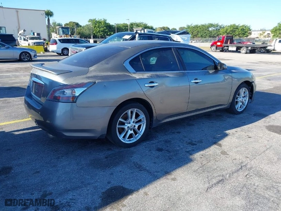 2014 Nissan Maxima 3.5 SV with VIN 1N4AA5AP7EC452694, listed as a IAAI auction lot 41828538 with 162,341 mi miles. Bid and sale history available at carsss.com. Image 4.
