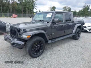 2021 Jeep Gladiator High Altitude with VIN 1C6HJTFG8ML567087, listed as a IAAI auction lot 42549990 with 30,437 mi miles and . Bid and sale history available at DreamBid. Image 18.