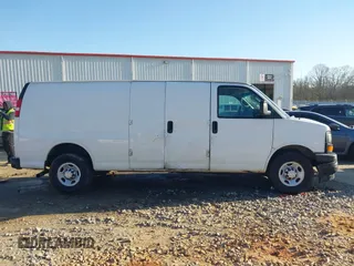 2017 Chevrolet Express Cargo Van with VIN 1GCWGBFF0H1109366, listed as a IAAI auction lot 41494549 with 181,398 mi miles. Bid and sale history available at carsss.com. Image 13.