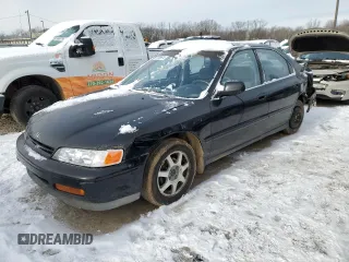1995 Honda Accord EX w/Leather with VIN 1HGCD5658SA134349, listed as a Copart auction lot 37798674 with 206,985 mi miles and Non Repairable. Bid and sale history available at carsss.com. Image 1.