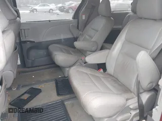 2015 Toyota Sienna Ltd with VIN 5TDDK3DC5FS106080, listed as a IAAI auction lot 41579010 with 133,495 mi miles. Bid and sale history available at carsss.com. Image 8.