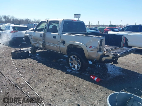 2005 Chevrolet Silverado 1500 LT with VIN 2GCEK13T251371555, listed as a IAAI auction lot 41763568 with 199,491 mi miles and . Bid and sale history available at DreamBid. Image 3.